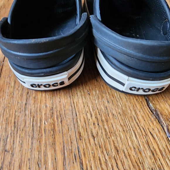 Kids Black Crocs Clogs - Picture 4 of 6